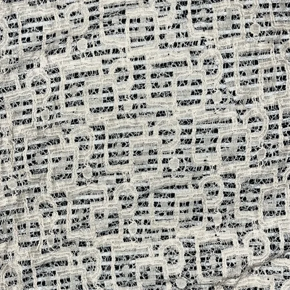 Anthropologie brand 3/4 sleeve lace top size small - Picture 6 of 7